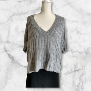 Gray V-Neck Short Sleeved Sweater
